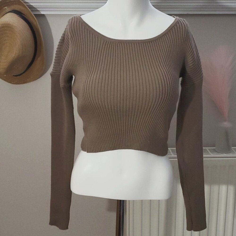 Taupe Sand Brown Cropped Long Sleeve Knit Top Scoop Neck